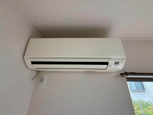 彦根市芹川町のアパート