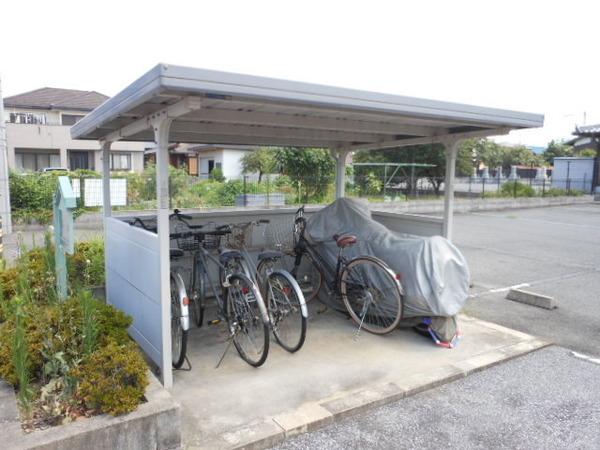 彦根市戸賀町のアパート