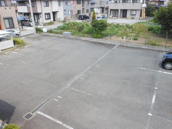 彦根市戸賀町のアパート