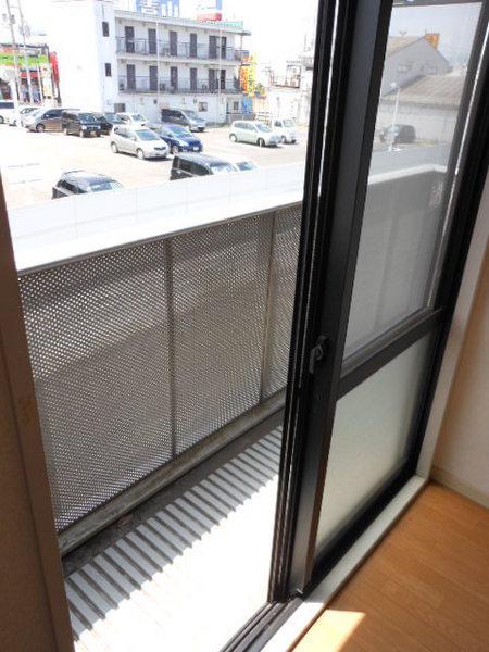 彦根市戸賀町のアパート