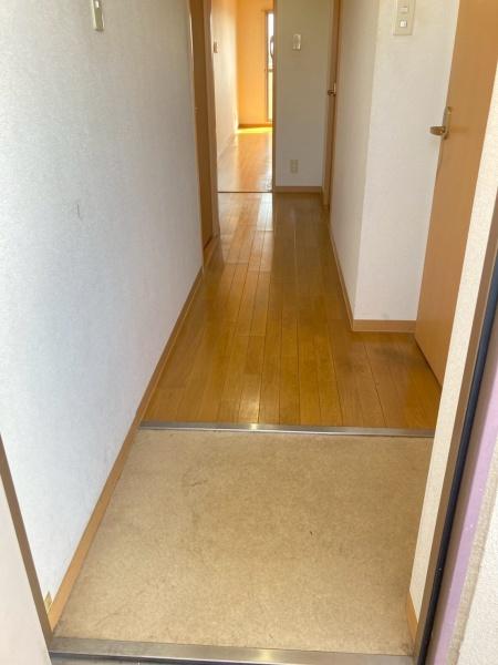 彦根市西沼波町のマンション