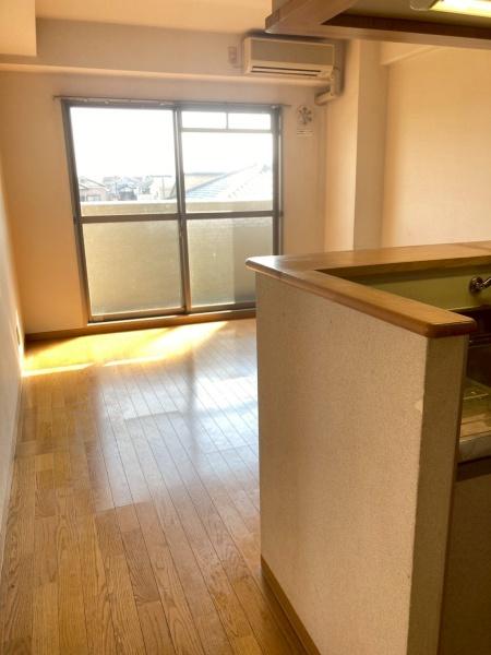 彦根市西沼波町のマンション