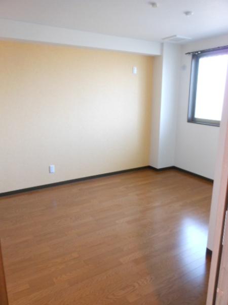 シャイニング壱番館(洋室)