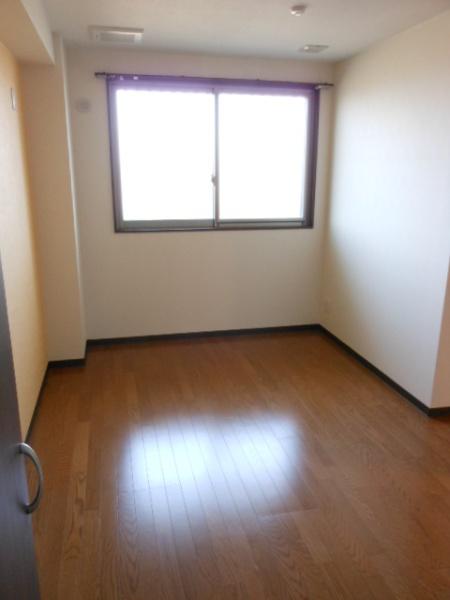 シャイニング壱番館(洋室)