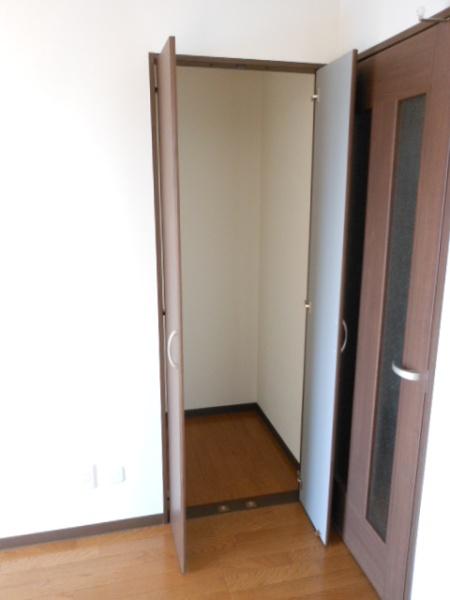 シャイニング壱番館(収納)