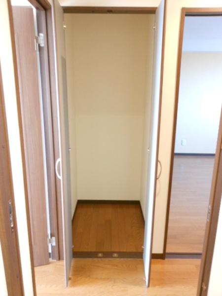 シャイニング壱番館(収納)