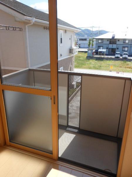 コンフォールM(バルコニー)