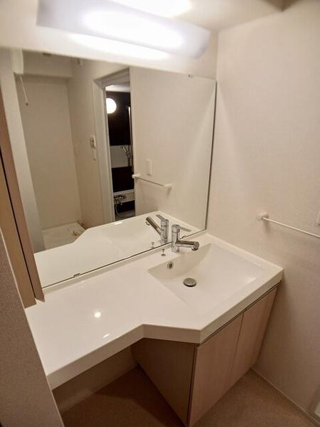 エーリ・フノマージュ