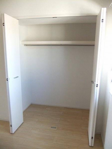 エーリ・フノマージュ