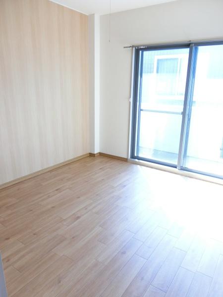 ホワイトハイツ壱番館