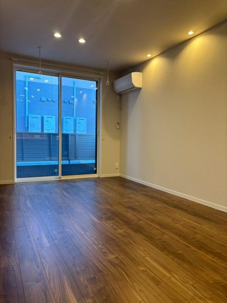 フィオリータ西今