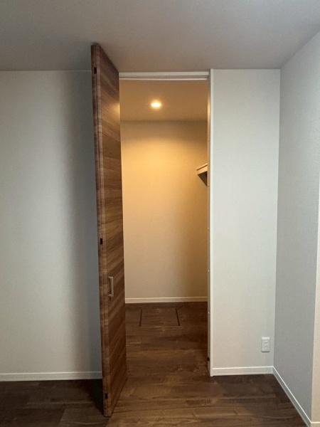 フィオリータ西今