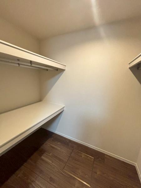 フィオリータ西今