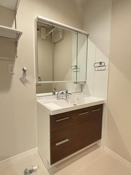 フィオリータ西今