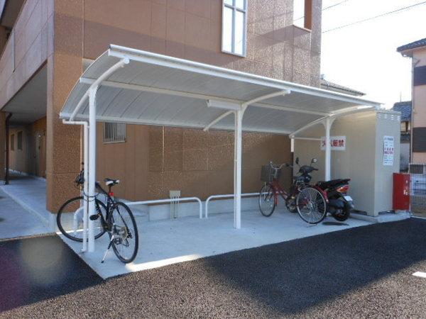 ピアリー　コート