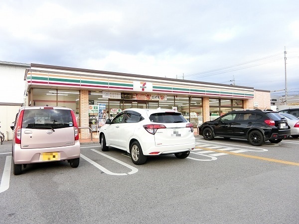 Ｖｉｌｌａ・Ｆｉｏｒｅ(セブンイレブン彦根地蔵町店)