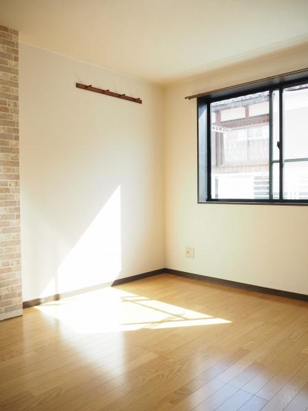 シャトル壱番館