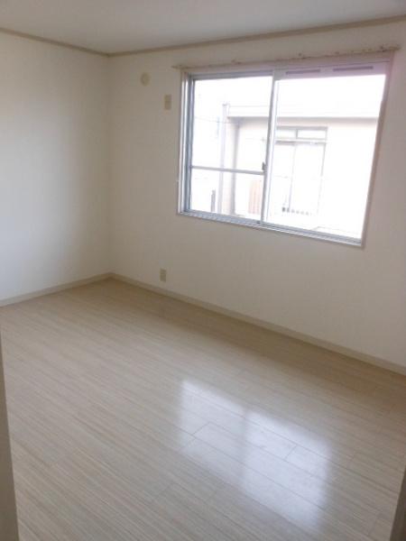 レークハイツ伊庭２