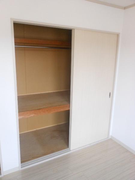 レークハイツ伊庭２