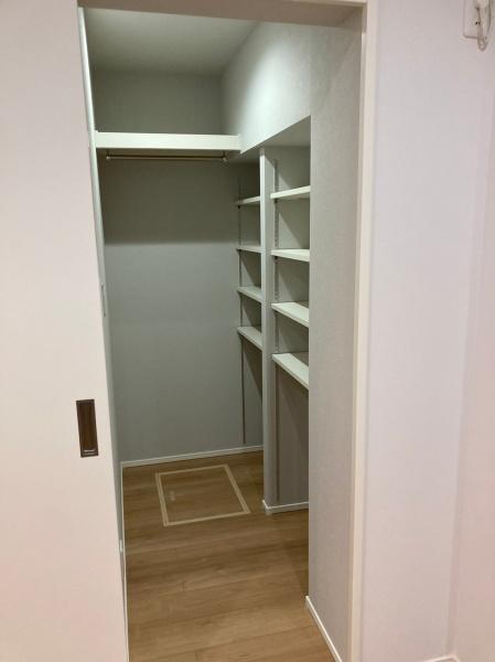 ＩＮＴＥＧＲＡＬ　ＳＥＲＩＫＡＷＡ