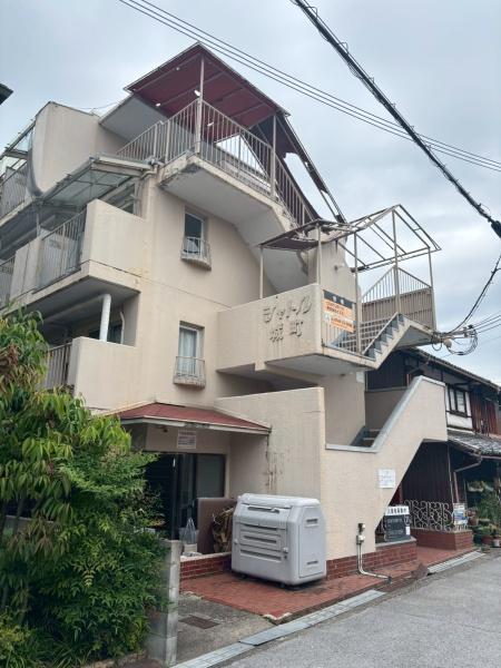 シャトル城町