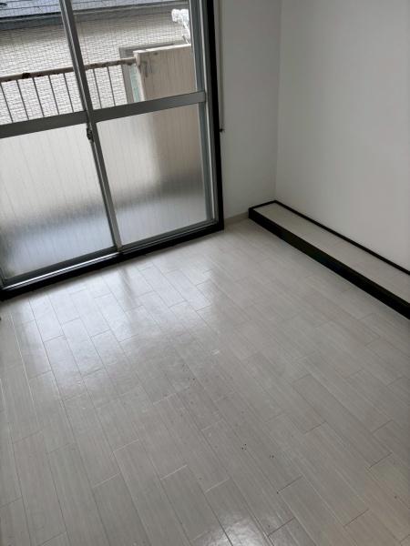 シャトル城町