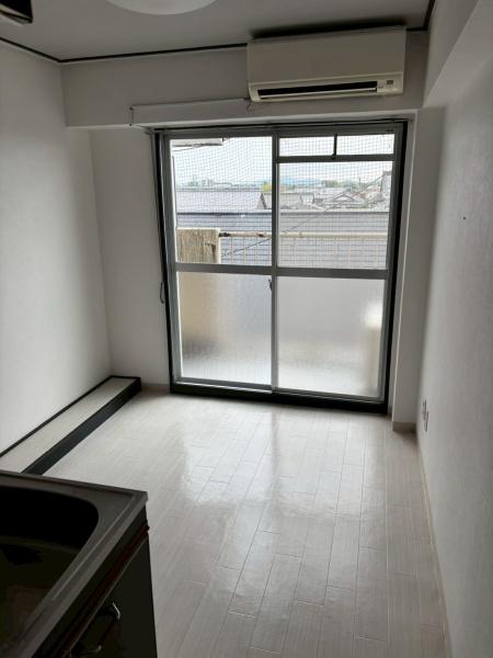 シャトル城町