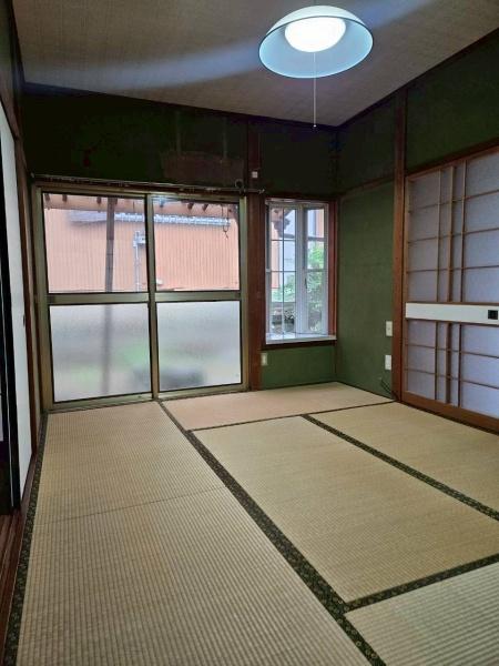 米原岩脇　貸家