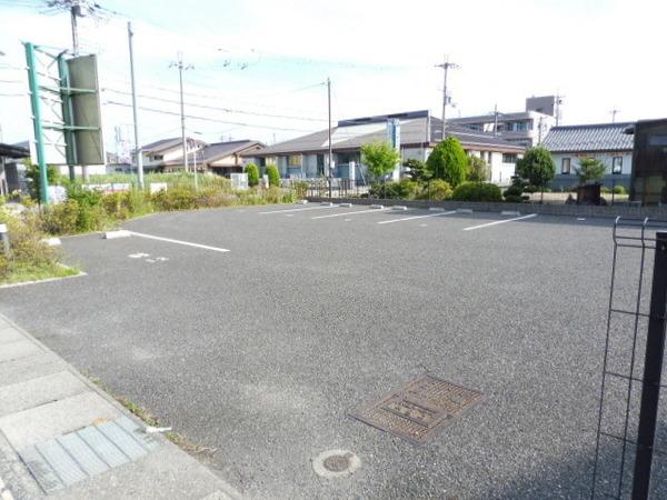 シャルムスクエア