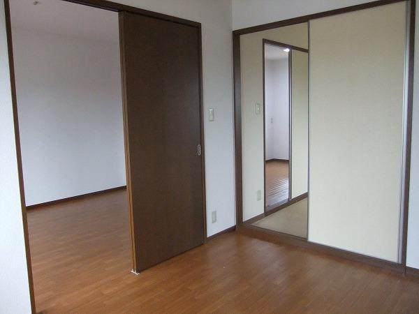 メゾン城町