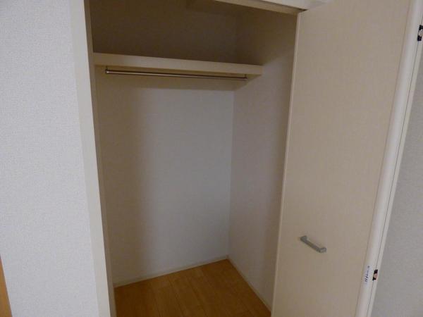 フォレストパーク・八番館