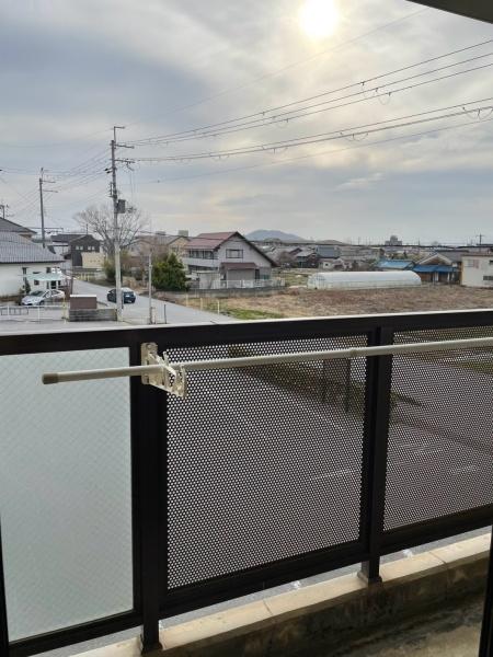 シャトル弐番館