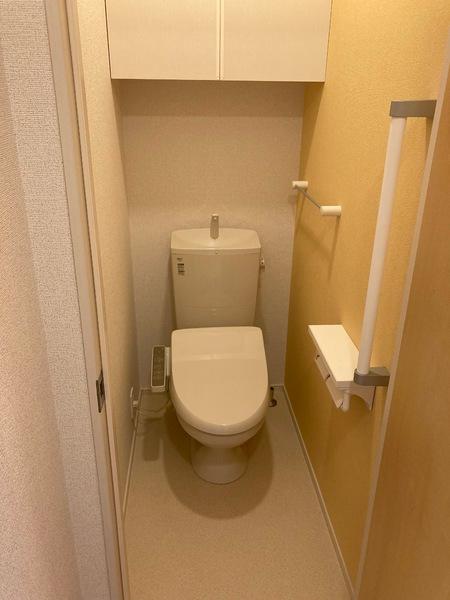 リス　ブロン