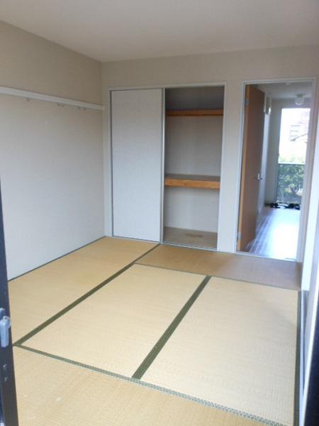 彦根市戸賀町のアパート