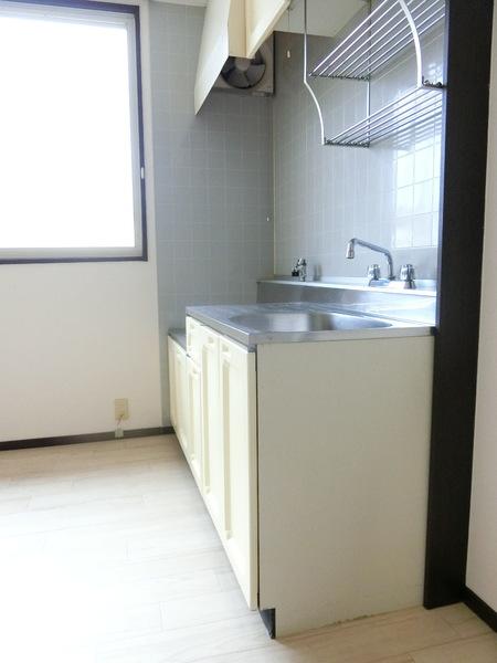 彦根市戸賀町のアパート