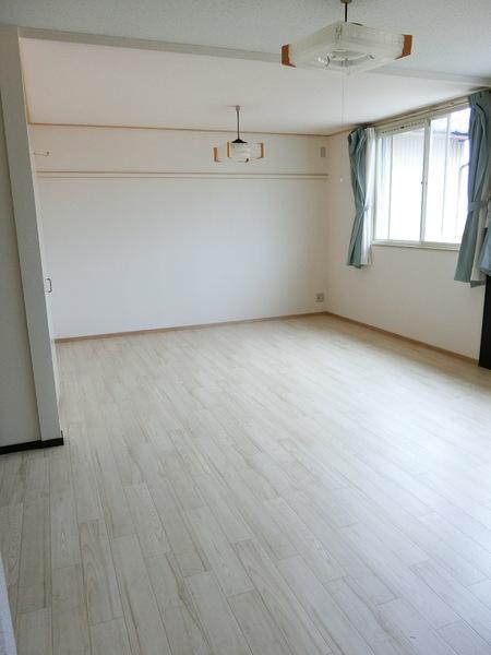 彦根市戸賀町のアパート