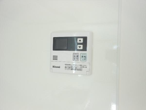 米原市下多良１丁目のアパート