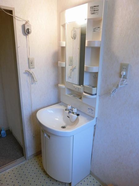 彦根市西今町の貸家