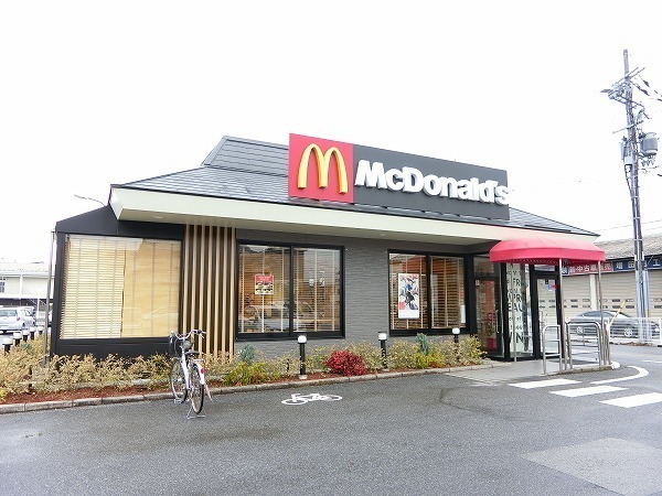 彦根市後三条町のアパート(マクドナルド)