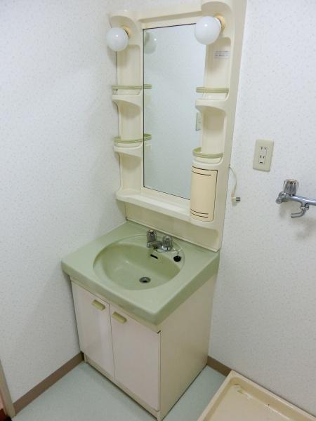 ホワイトハイツ壱番館