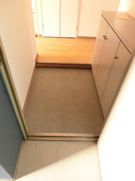 ホワイトハイツ壱番館