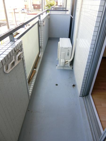 ホワイトハイツ壱番館