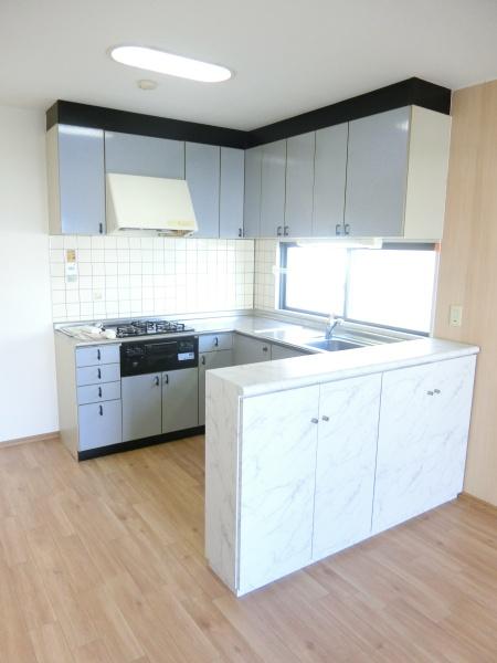 ホワイトハイツ壱番館