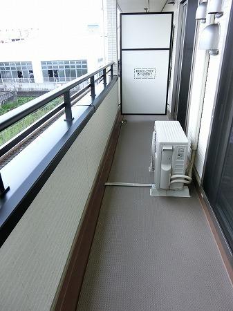 Ｒｉｒｉａ　７６