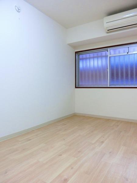 シャトル城町