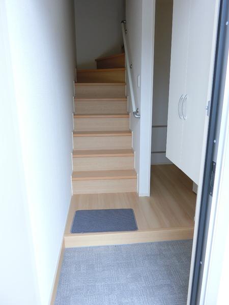 彦根市野田山町のアパート