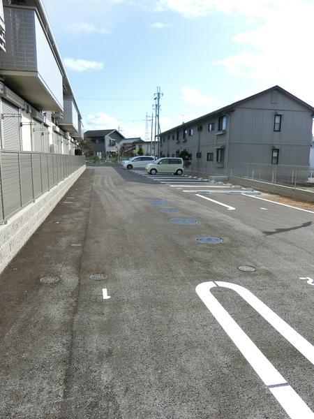 彦根市野田山町のアパート