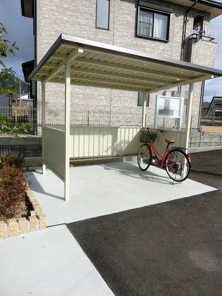 彦根市野田山町のアパート
