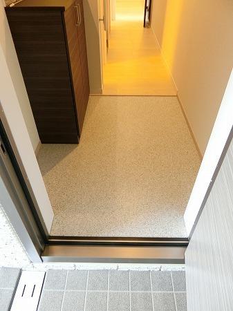 彦根市川瀬馬場町のマンション