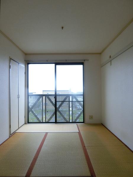 彦根市正法寺町のアパート